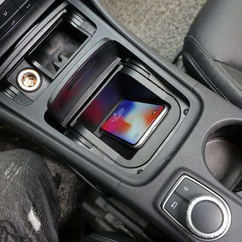 Безпровідна зарядка QI для Mercedes-Benz GLA / CLA / A-Class / B-Class 2015-2019 р.в. Прев'ю 1